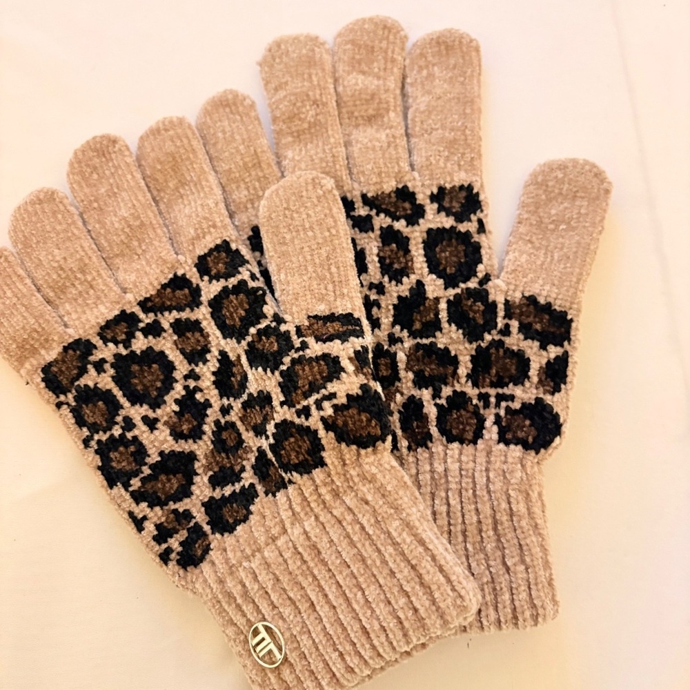 London Fog Leopard Print Women's Winter Gloves